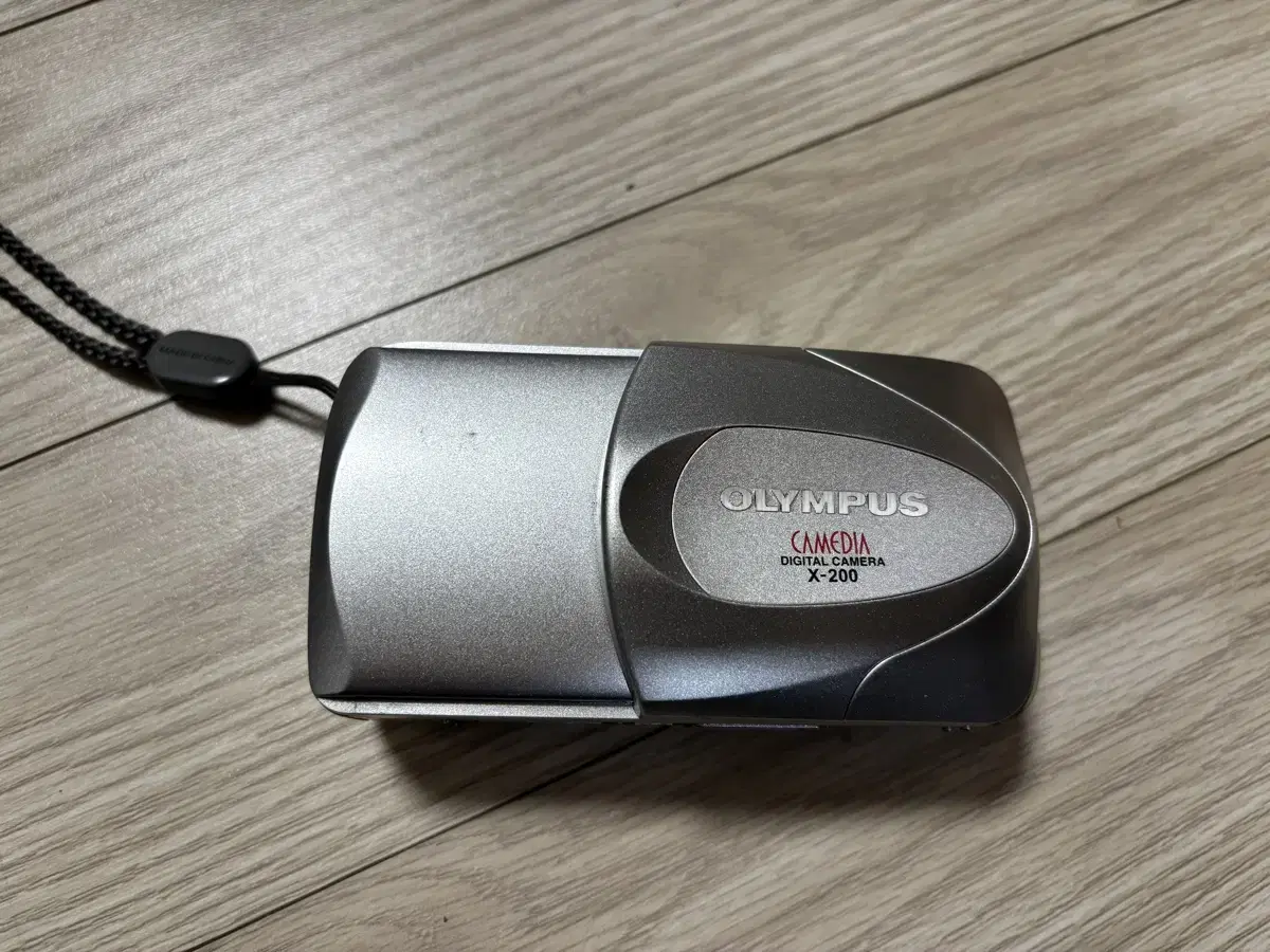 Olympus Camedia X-200 디지털 카메라